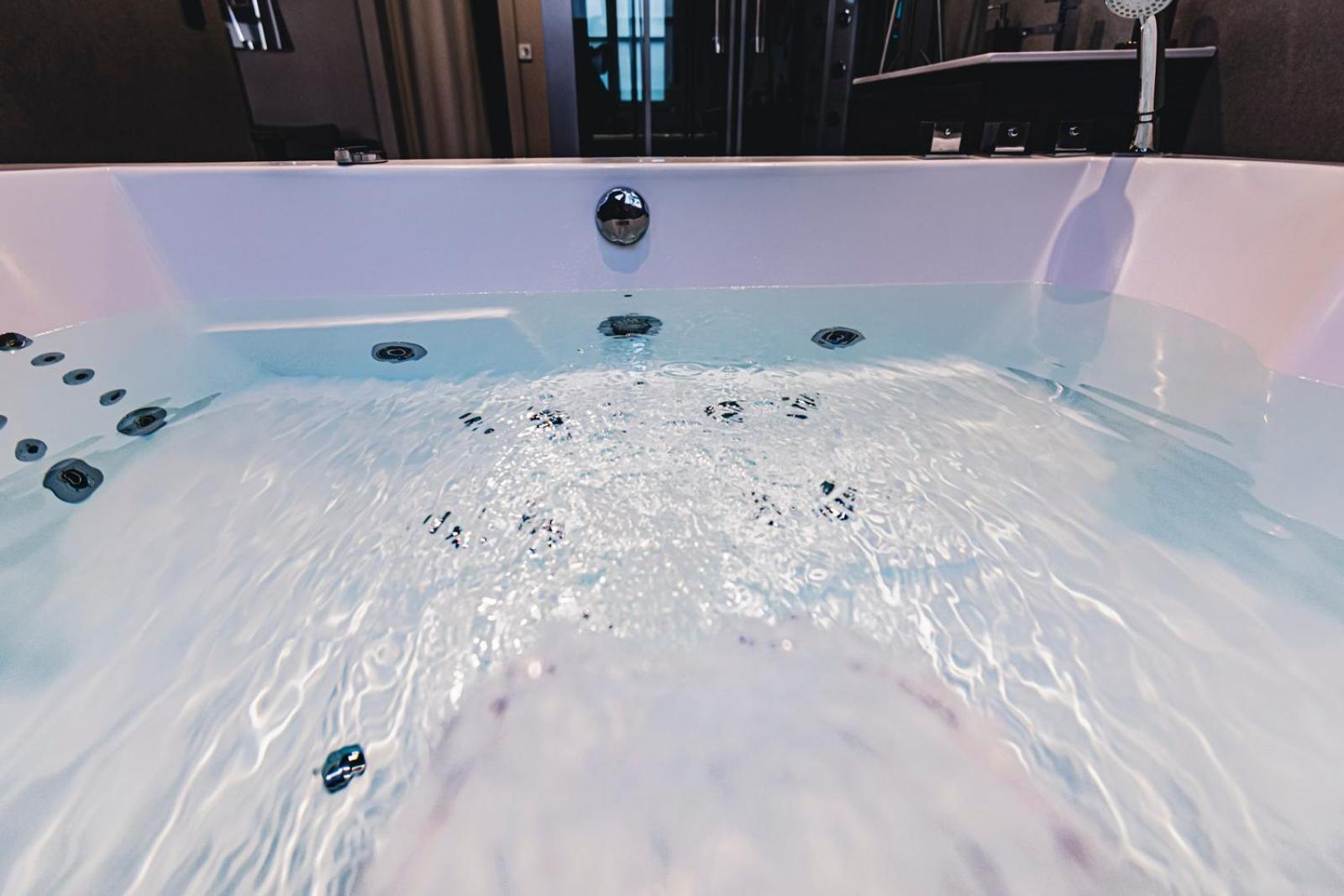 Mv Suite & Spa Reims Cameră foto